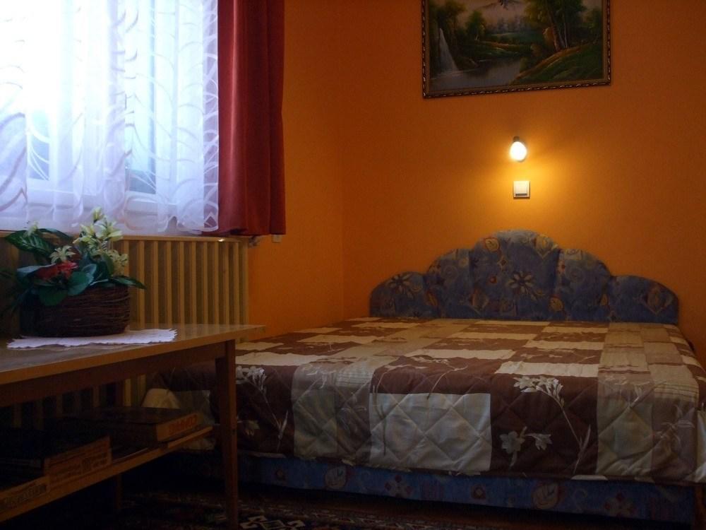 Lugas Szallas Jaszbereny Room photo